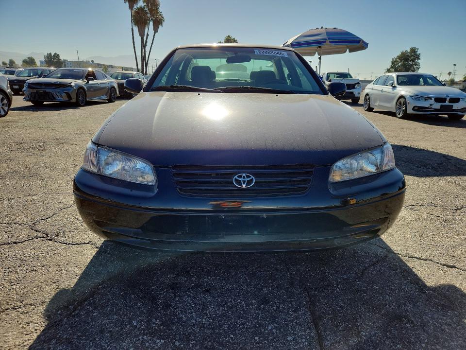 1998 Toyota Camry VIN JT2BG28K2W0152093 COPART salvage auction — SIDE, Ca - Dis/Dlr/Exp App For Dup Clean, sold $525 on 2026-07-24 (photo 5)