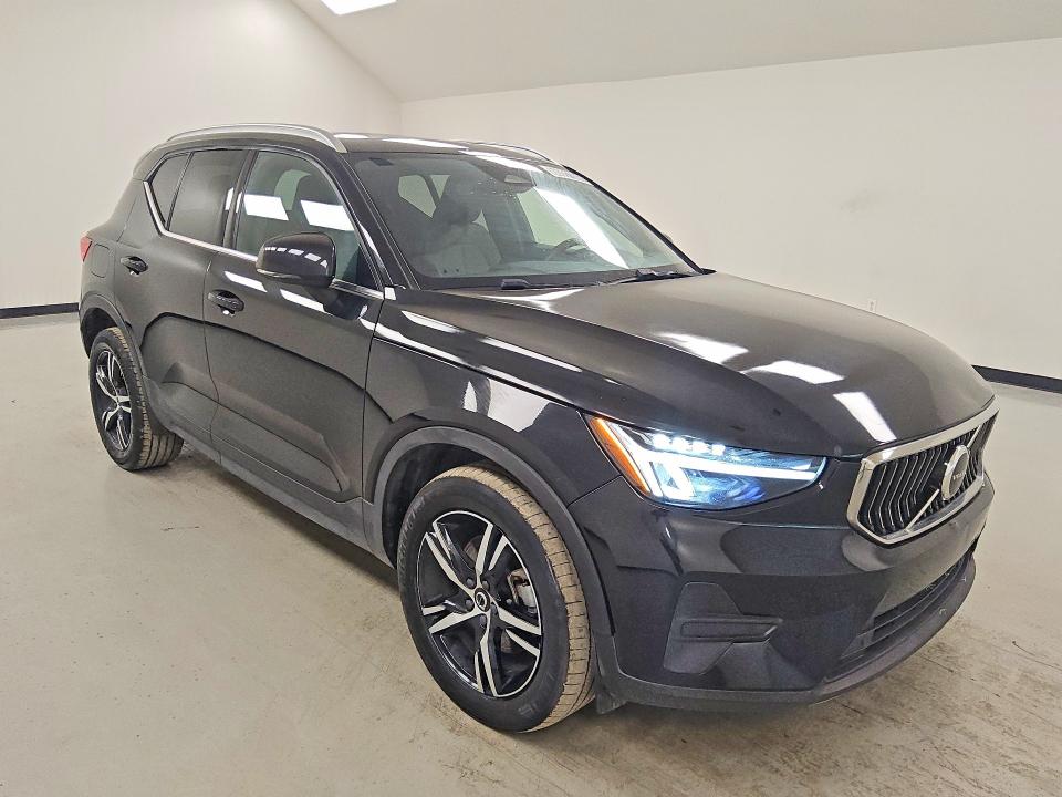 2025 Volvo Xc40 VIN YV4L12UJ3S2474604 COPART salvage auction — FRONT END, FL - CERTIFICATE OF TITLE, sold $11,400 on 2026-07-27 (photo 4)
