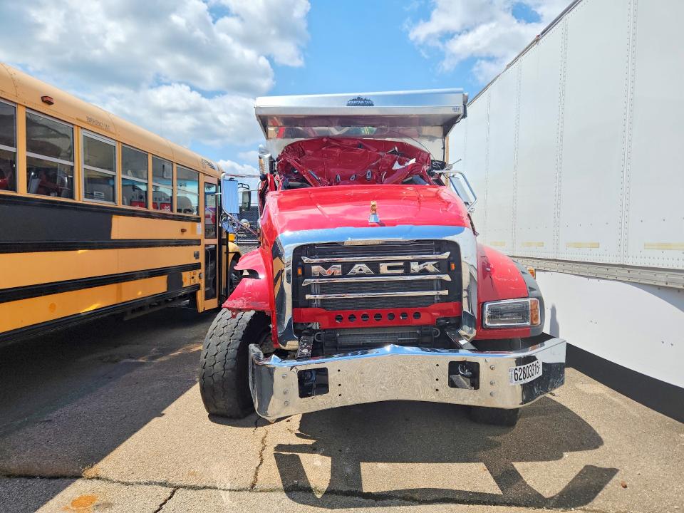 2026 Mack Granite VIN 1M2GR3NC0TM007239 COPART salvage auction — FRONT END, OH - CERT OF TITLE-SALVAGE, sold $50,000 on 2026-08-20 (photo 5)