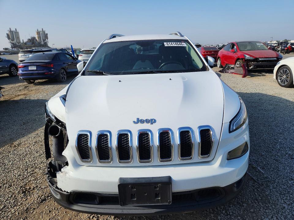 2017 Jeep Cherokee VIN 1C4PJLCS4HW623995 COPART salvage auction — FRONT END, Salvage Title, sold $325 on 2026-07-24 (photo 5)