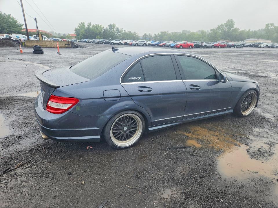 2011 Mercedes-benz C class VIN WDDGF8BB5BR186780 COPART salvage auction — WATER/FLOOD, CT - CERT OF TITLE-FLOOD SALVAGE, sold $525 on 2026-08-14 (photo 3)