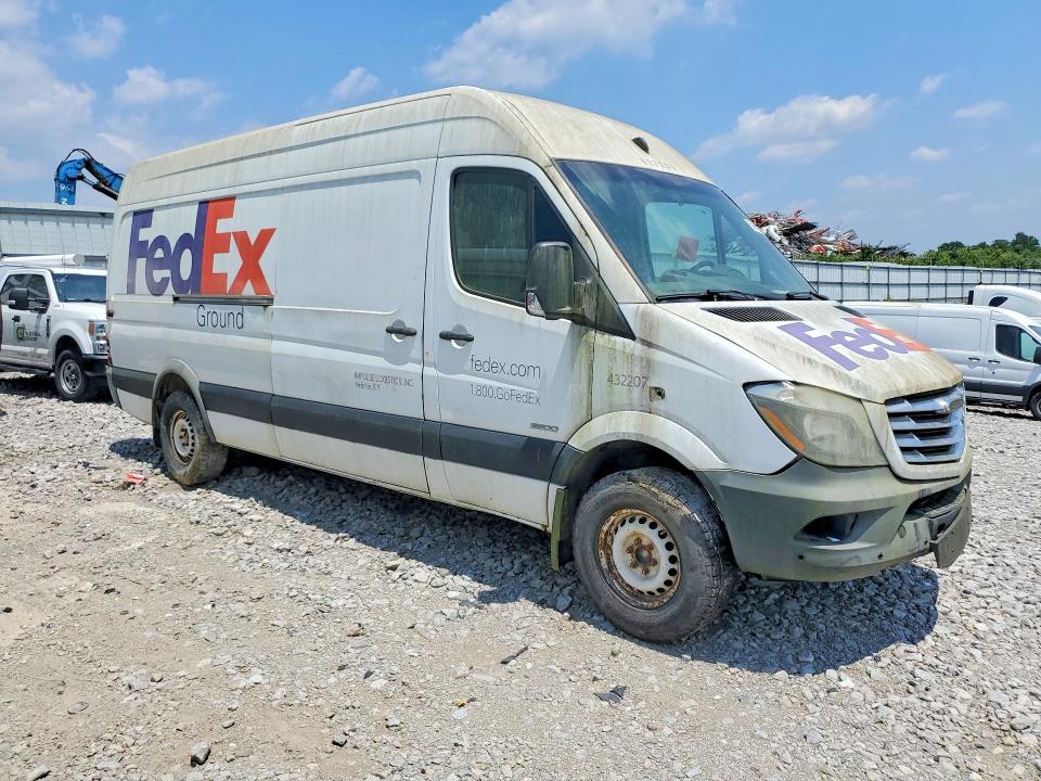 2015 Freightliner Sprinter 2500 VIN WDYPE8DC9FP116708 COPART salvage auction — MECHANICAL, KY - CERTIFICATE OF TITLE, sold $400 on 2026-08-10 (photo 4)