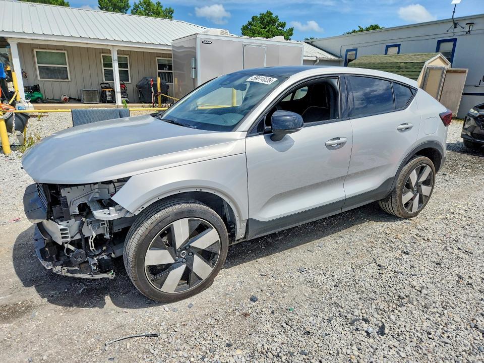 2023 Volvo C40 VIN YV4ED3GL9P2040357 — COPART salvage auction photo