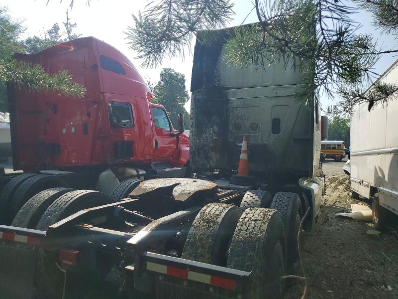 2022 International Lt VIN 3HSDZAPRXNN133775 COPART salvage auction — BURN, In - Certificate Of Title (P), sold $550 on 2026-07-07 (photo 4)