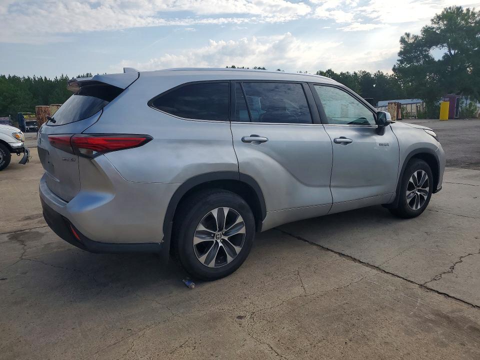 2020 Toyota Highlander hybrid VIN 5TDGBRCH5LS510912 COPART salvage auction — MINOR DENT/SCRATCHES, NJ - CERTIFICATE OF TITLE, sold $23,250 on 2026-07-28 (photo 3)