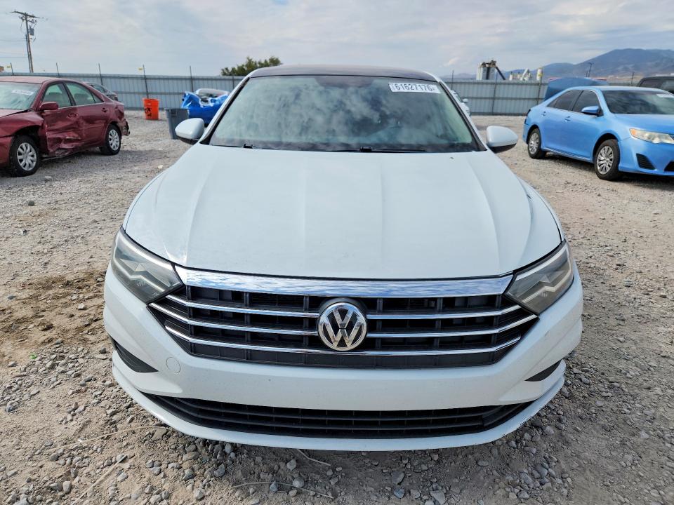 2020 Volkswagen Jetta VIN 3VWCB7BU5LM018637 COPART salvage auction — MINOR DENT/SCRATCHES, Ut - Salvage Certificate, sold $2,050 on 2026-08-07 (photo 5)
