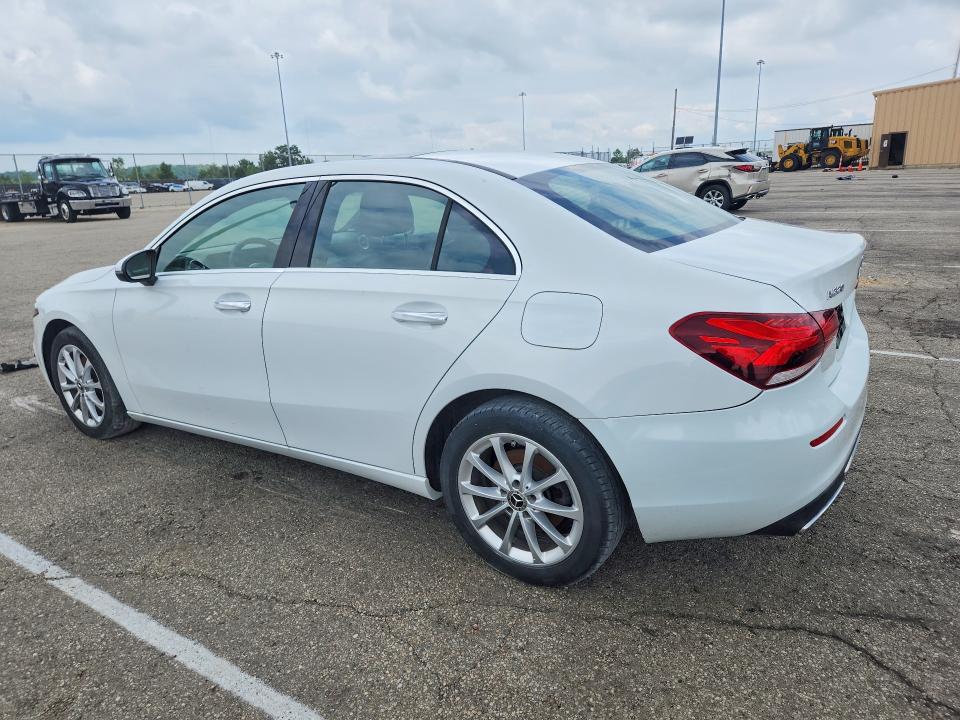2019 Mercedes-benz A-klasse VIN WDD3G4EBXKW020708 COPART salvage auction — MINOR DENT/SCRATCHES, Va - Certificate Of Title (P), sold $7,700 on 2026-08-06 (photo 2)