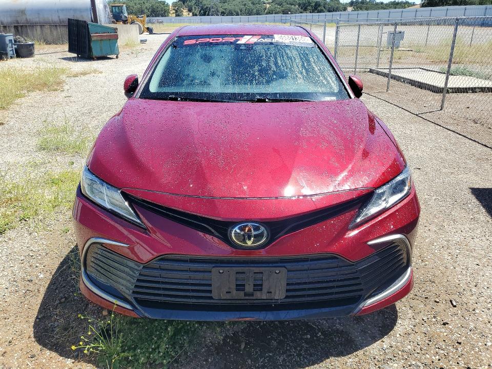 2022 Toyota Camry VIN 4T1C11AK5NU617969 COPART salvage auction — REAR END, CA - SALVAGE CERTIFICATE, sold $4,150 on 2026-07-22 (photo 5)