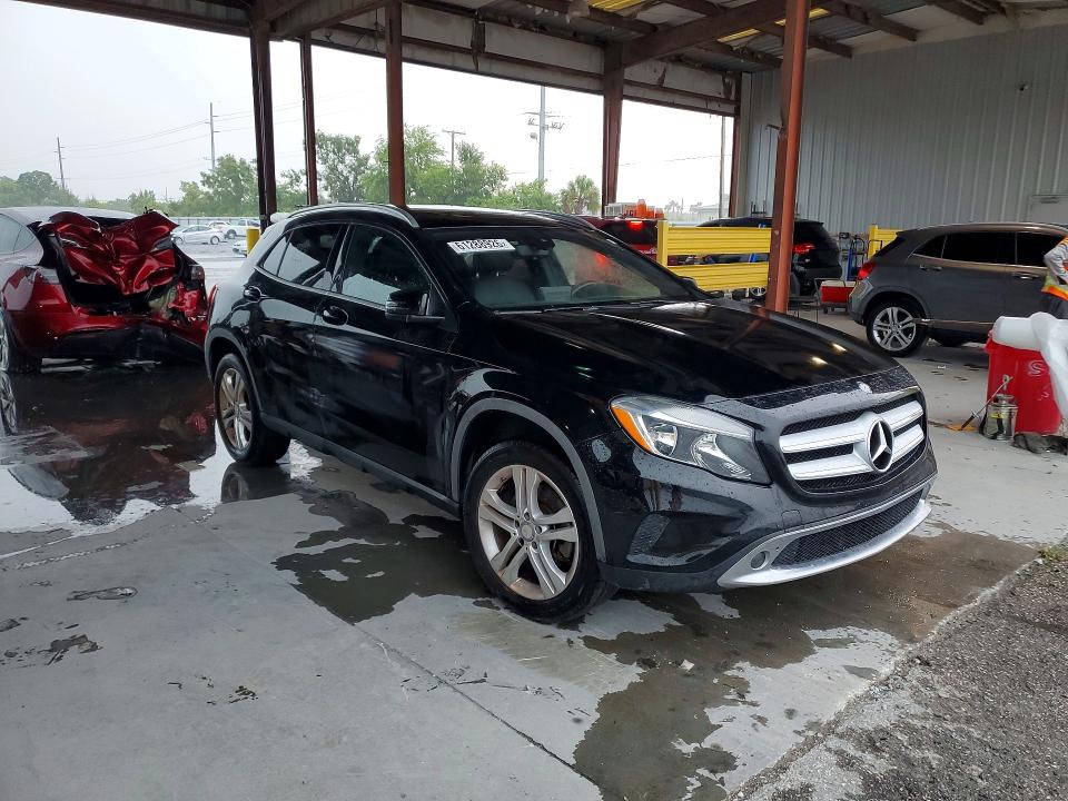 2017 Mercedes-benz Gla-klasse VIN WDCTG4EB2HJ313271 COPART salvage auction — MINOR DENT/SCRATCHES, FL - CERTIFICATE OF TITLE, sold $4,250 on 2026-07-28 (photo 4)