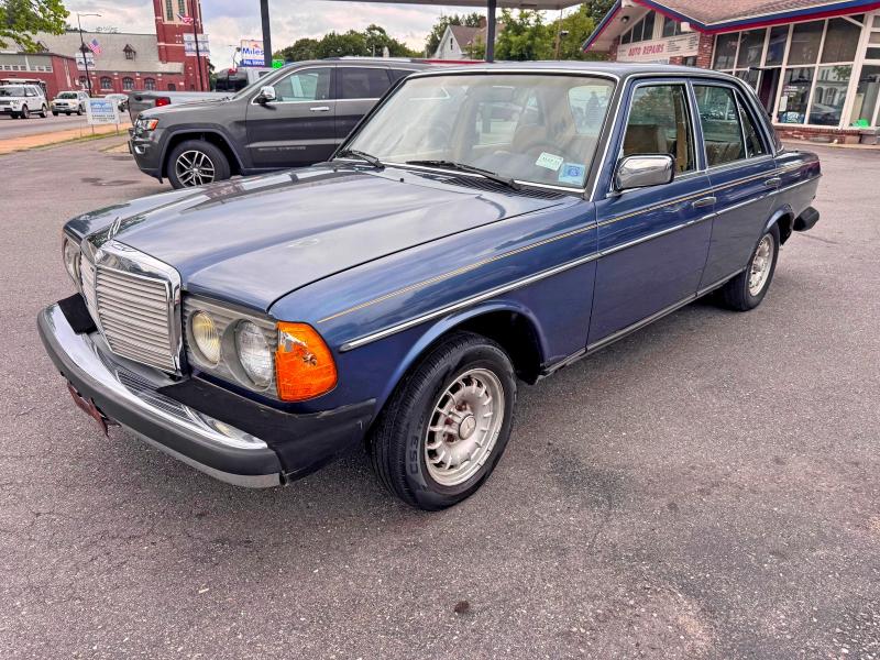 1984 Mercedes-benz 300 VIN WDBAB33A9EA038539 COPART salvage auction — NORMAL WEAR, MA - CERTIFICATE OF TITLE (P), sold $1,150 on 2026-07-29 (photo 2)