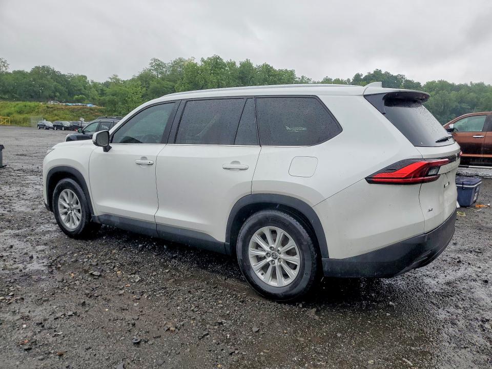 2024 Toyota Highlander VIN 5TDAAAB50RS015642 COPART salvage auction — REAR END, Az - Cert Of Title - Salvage, sold $24,700 on 2026-07-14 (photo 2)