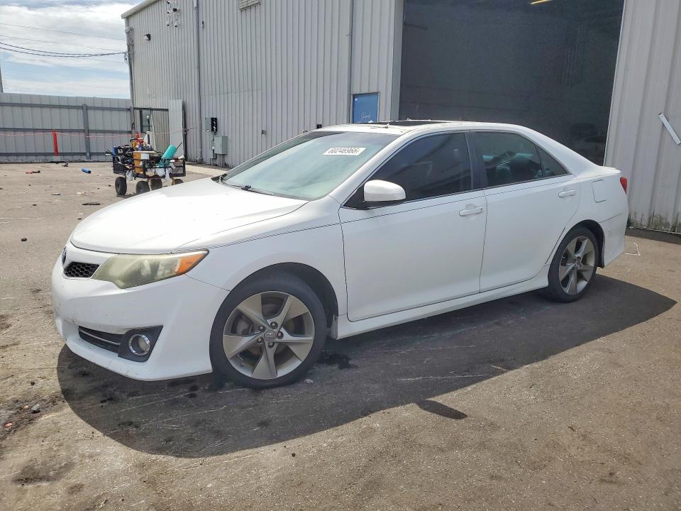 2014 Toyota Camry VIN 4T1BF1FK6EU740508 COPART salvage auction — VANDALISM, Fl - Cert Of Title Slvg Rebuildable, sold $3,200 on 2026-07-27 (photo 1)