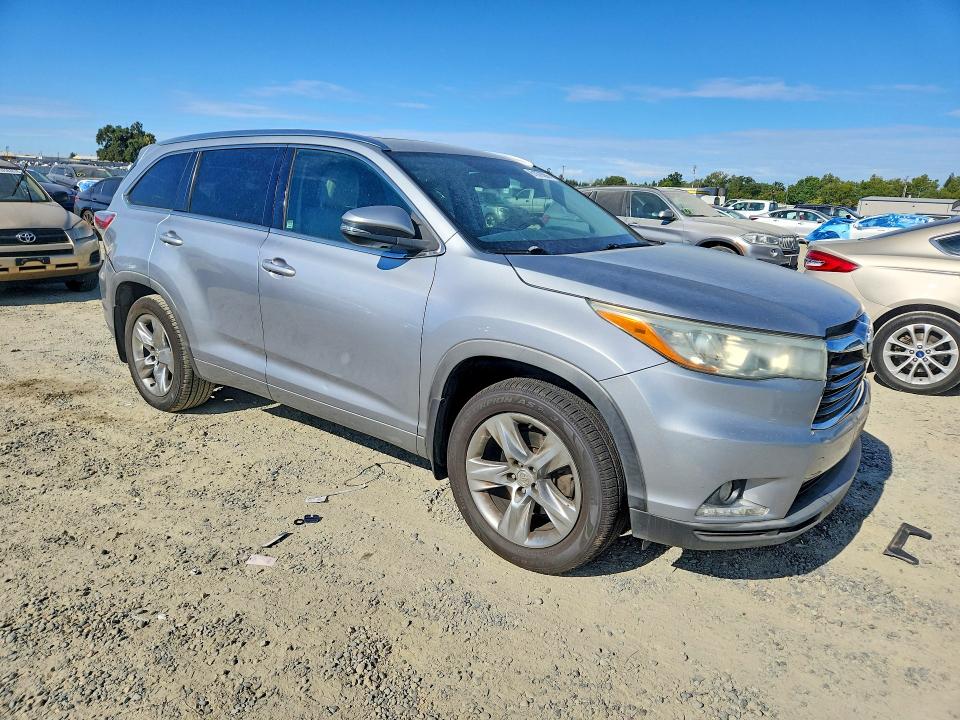 2015 Toyota Highlander VIN 5TDDKRFH8FS153311 COPART salvage auction — REAR END, Ca - Salvage Certificate, sold $4,750 on 2026-07-30 (photo 4)