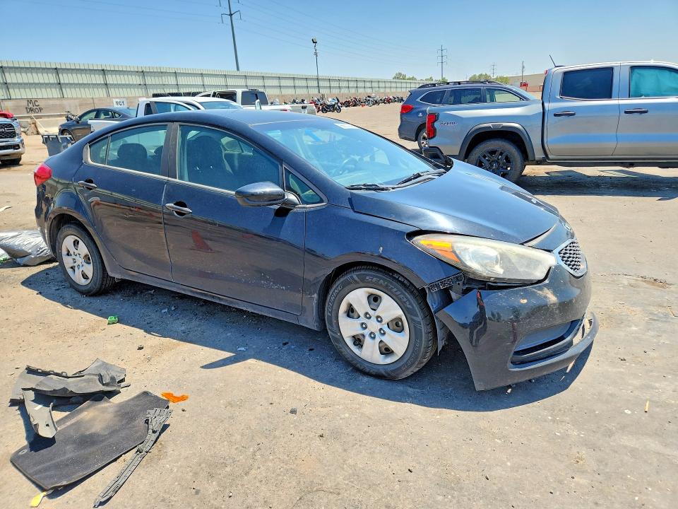 2016 Kia Forte VIN KNAFK4A64G5577011 COPART salvage auction — FRONT END, Nm - Cert Of Title-Salvage, sold $300 on 2026-07-16 (photo 4)