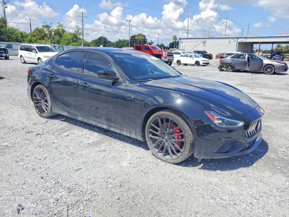 2019 Maserati Ghibli VIN ZAM57YTS3K1315932 COPART salvage auction — NORMAL WEAR, Nj - Certificate Of Title (P), sold $11,900 on 2026-08-11 (photo 4)