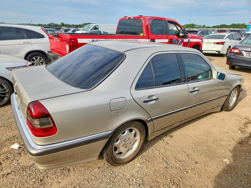 1999 Mercedes-benz C class VIN WDBHA29G0XA725841 COPART salvage auction — FRONT END, Il - Certificate Of Title, sold $250 on 2026-07-28 (photo 3)