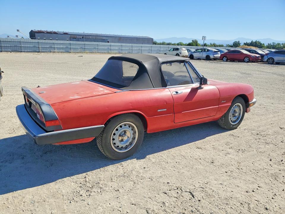 1987 Alfa romeo Spider VIN ZARBA5640H1045254 COPART salvage auction — MINOR DENT/SCRATCHES, CA - DIS/DLR/EXP APP FOR DUP CLEAN, sold $3,150 on 2026-08-07 (photo 3)