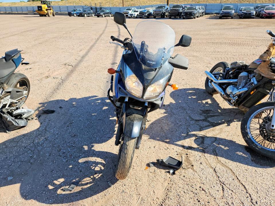 2005 Suzuki Dl1000 VIN JS1VT53A652101144 COPART salvage auction — FRONT END, Co - Dis/Dlr/Exp Only Clean Title, sold $1,200 on 2026-07-20 (photo 2)