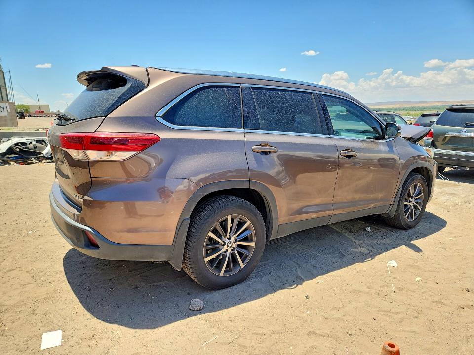 2019 Toyota Highlander VIN 5TDJZRFH5KS717926 COPART salvage auction — FRONT END, Nm - Certificate Of Title, sold $6,300 on 2026-07-23 (photo 3)