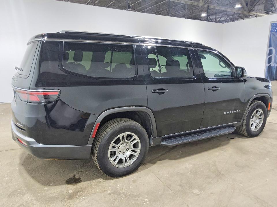 2022 Jeep Wagoneer VIN 1C4SJVATXNS184256 COPART salvage auction — MINOR DENT/SCRATCHES, Il - Certificate Of Title, sold $28,250 on 2026-08-27 (photo 3)