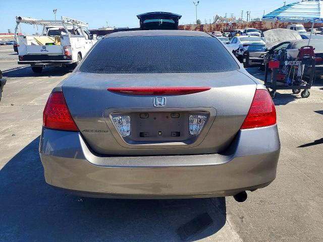 2006 Honda Accord VIN 1HGCM56716A124656 COPART salvage auction — MINOR DENT/SCRATCHES, Ca - Dis/Dlr/Exp Only Clean Title, sold $275 on 2026-07-17 (photo 6)