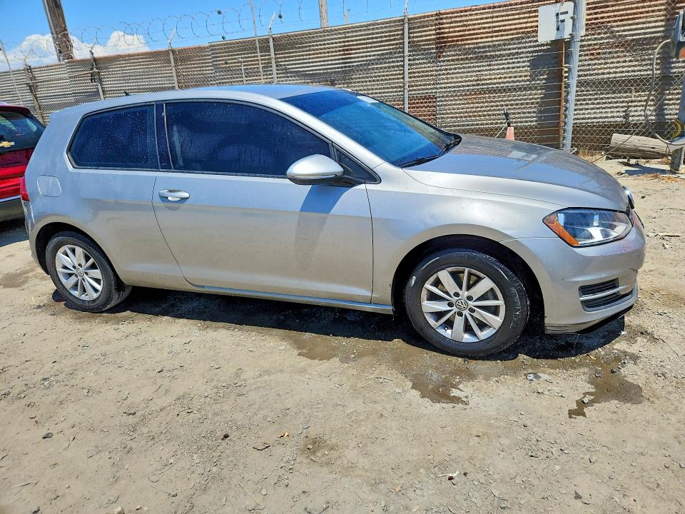 2015 Volkswagen Golf VIN 3VW917AU8FM031613 COPART salvage auction — MINOR DENT/SCRATCHES, Ca - Dis/Dlr/Exp Only Clean Title, sold $975 on 2026-07-27 (photo 4)