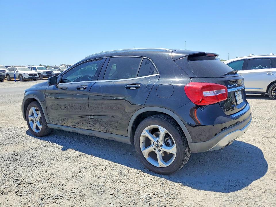 2018 Mercedes-benz VIN WDCTG4EB3JJ466151 COPART salvage auction — NORMAL WEAR, CA - DIS/DLR/EXP ONLY CLEAN TITLE (P), sold $4,600 on 2026-07-28 (photo 2)
