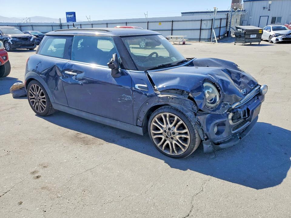 2015 Mini Cooper VIN WMWXM5C56FT974366 COPART salvage auction — FRONT END, Ca - Non-Repairable Vehicle Cert, sold $225 on 2026-09-04 (photo 4)