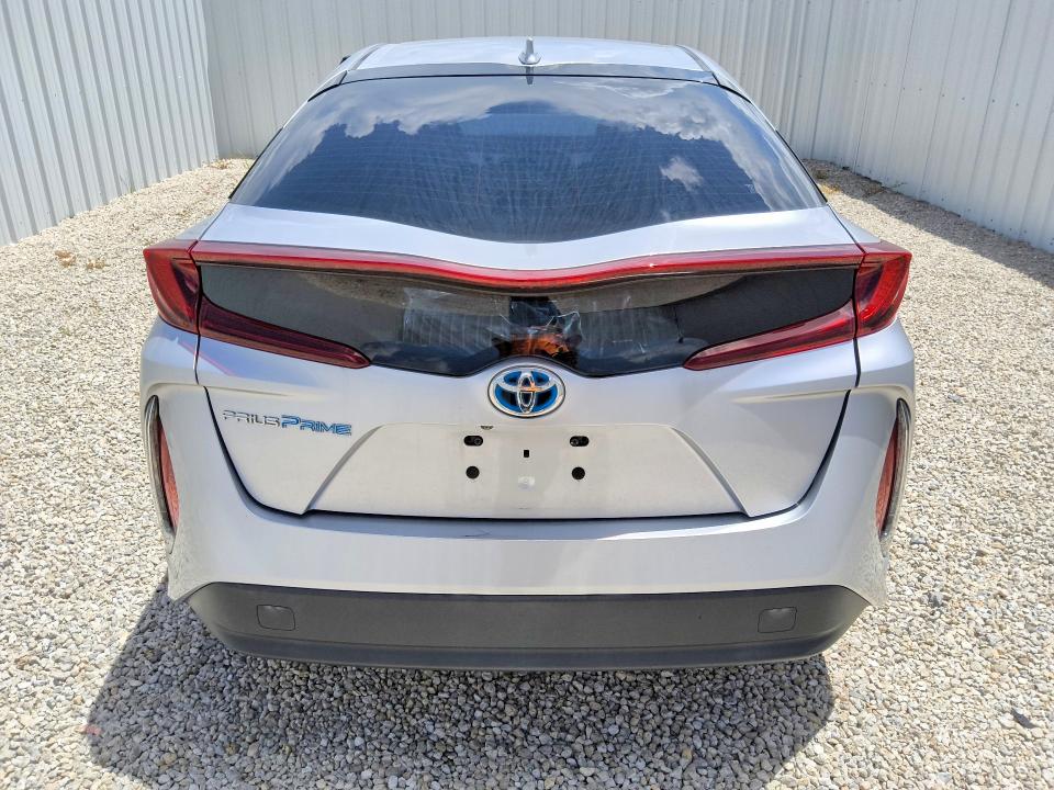 2018 Toyota Prius prime VIN JTDKARFPXJ3102873 COPART salvage auction — SIDE, Fl - Certificate Of Title, sold $4,550 on 2026-07-28 (photo 6)