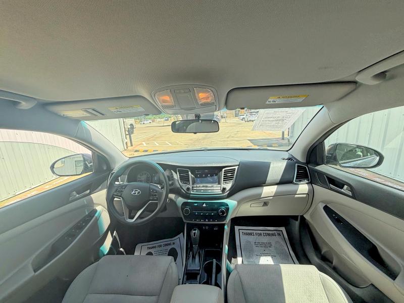 2018 Hyundai Tucson VIN KM8J33A4XJU598151 COPART salvage auction — MINOR DENT/SCRATCHES, Tx - Certificate Of Title (P), sold $1,150 on 2026-07-08 (photo 9)