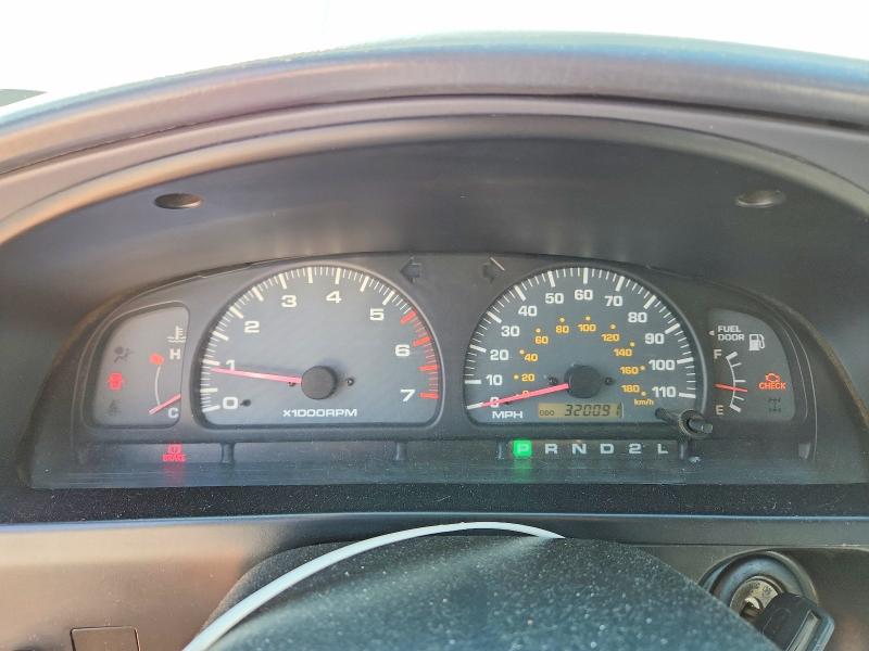 2000 Toyota VIN JT3GM84RXY0065657 COPART salvage auction — MINOR DENT/SCRATCHES, Nc - Dealer Only Clean Title, sold $425 on 2026-07-13 (photo 9)