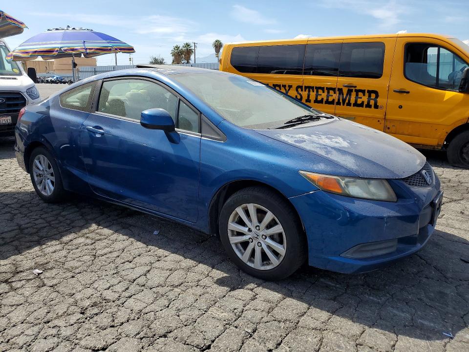 2012 Honda Civic VIN 2HGFG3B83CH554595 COPART salvage auction — MINOR DENT/SCRATCHES, Ca - Dis/Dlr/Exp Only Clean Title, sold $1,150 on 2026-08-01 (photo 4)