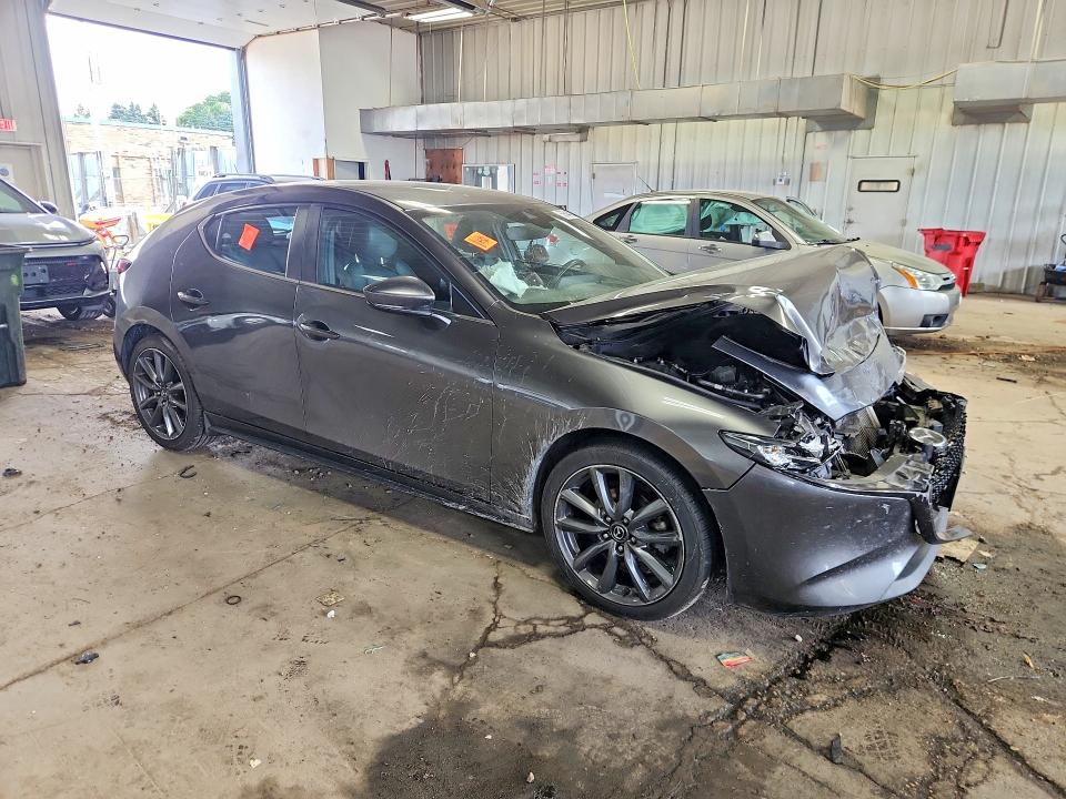 2019 Mazda 3 VIN JM1BPBJM3K1124990 COPART salvage auction — FRONT END, Wi - Junked Vehicle Bill Of Sale, sold $500 on 2026-07-27 (photo 4)