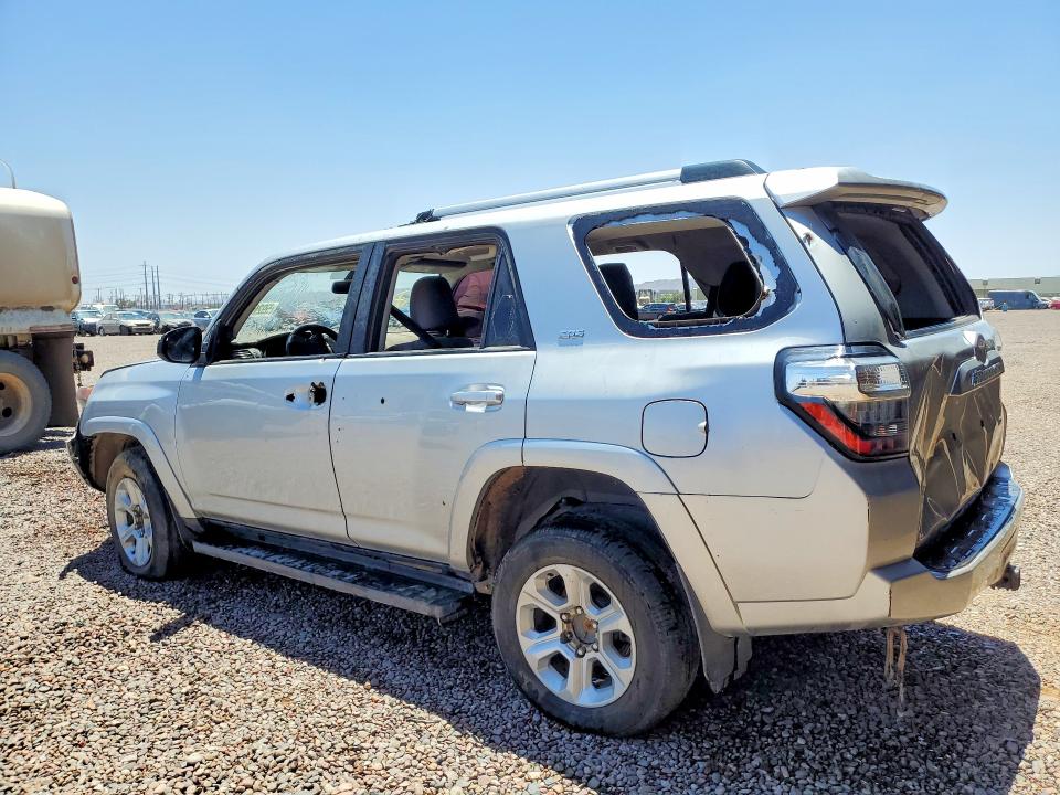 2021 Toyota 4runner VIN JTEMU5JR5M5933283 COPART salvage auction — VANDALISM, Fl - Certificate Of Destruction (P), sold $8,800 on 2026-07-29 (photo 2)