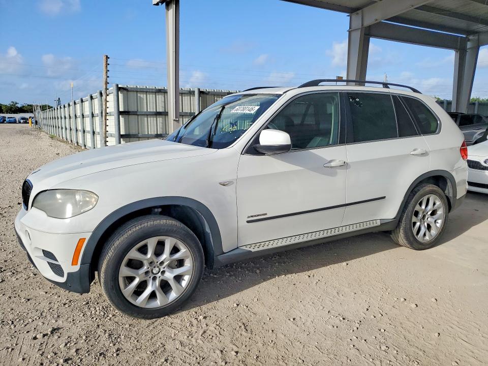 2013 BMW X5 VIN 5UXZV4C53D0E13562 COPART salvage auction — MINOR DENT/SCRATCHES, Fl - Certificate Of Title, sold $525 on 2026-07-29 (photo 1)