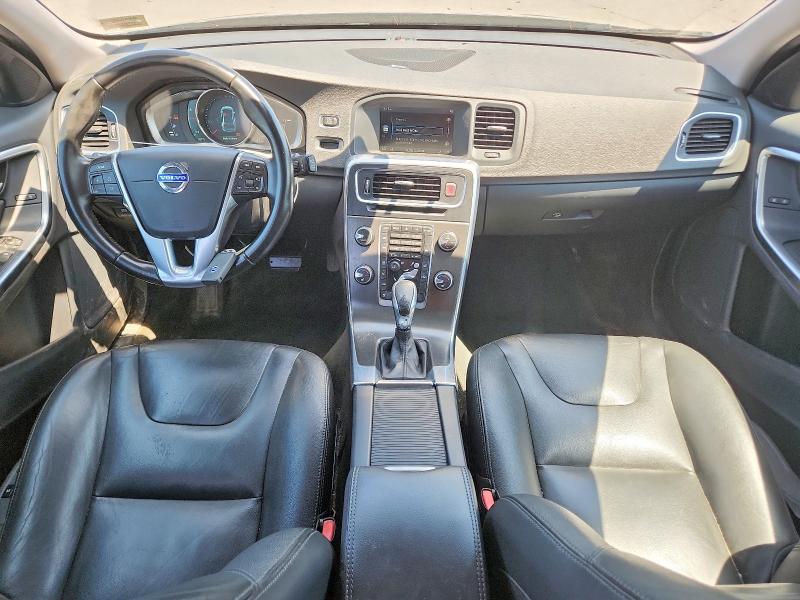 2015 Volvo V60 VIN YV1612SD4F1204655 COPART salvage auction — NORMAL WEAR, Me - Certificate Of Title, sold $3,150 on 2026-07-08 (photo 8)