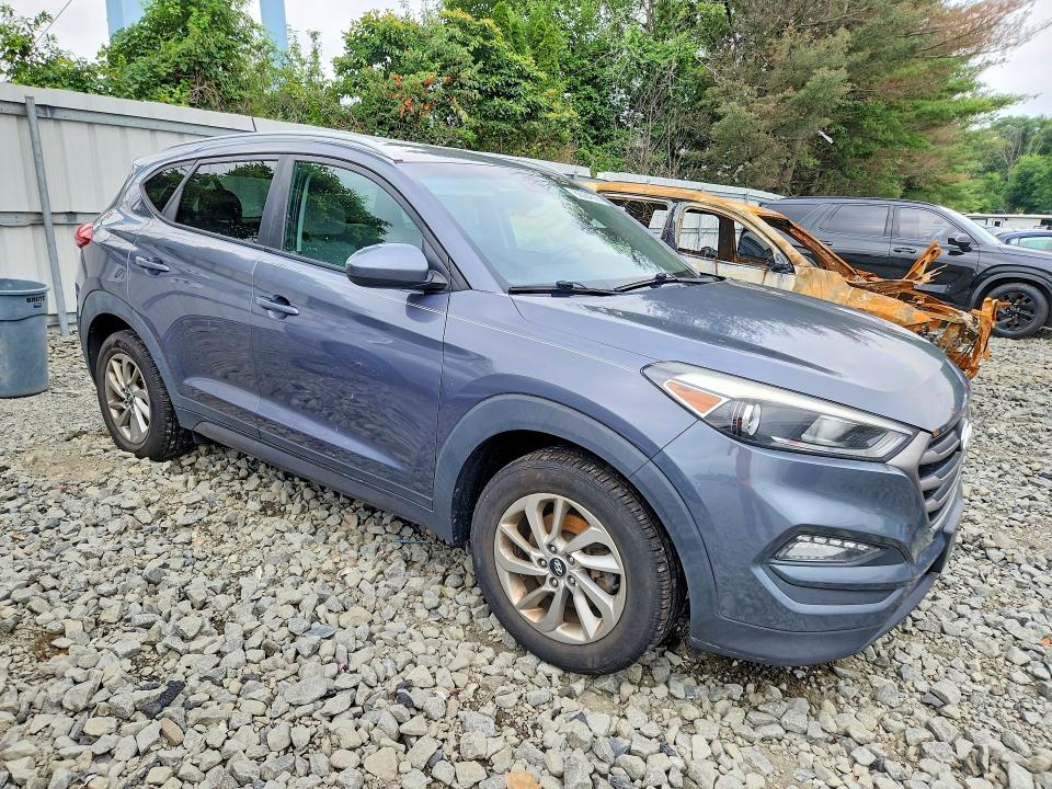 2016 Hyundai Tucson VIN KM8J3CA49GU114186 COPART salvage auction — MECHANICAL, NJ - CERTIFICATE OF TITLE, sold $2,500 on 2026-07-27 (photo 4)