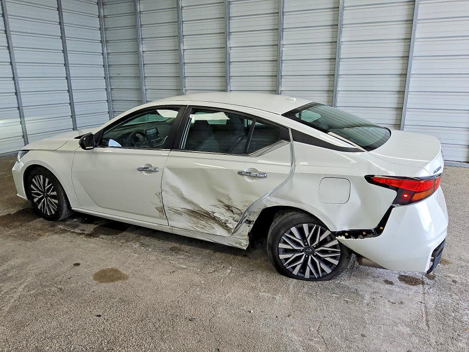 2025 Nissan Altima VIN 1N4BL4DV6SN400024 COPART salvage auction — SIDE, Fl - Certificate Of Title, sold $8,300 on 2026-07-28 (photo 2)