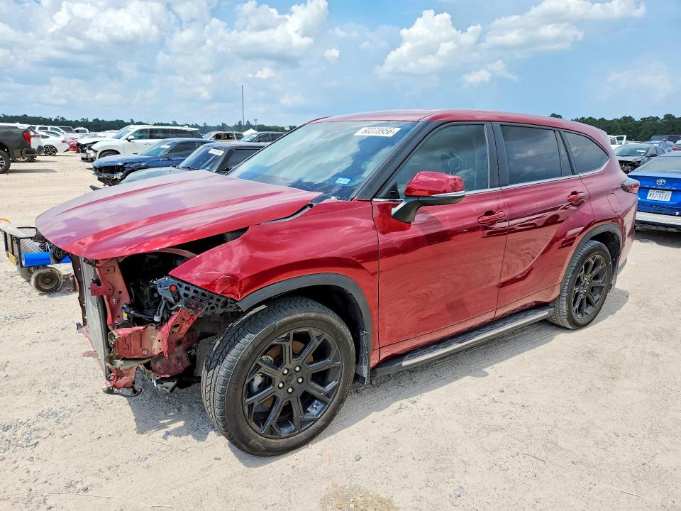 2024 Toyota Highlander VIN 5TDKDRAH9RS054719 — COPART salvage auction photo