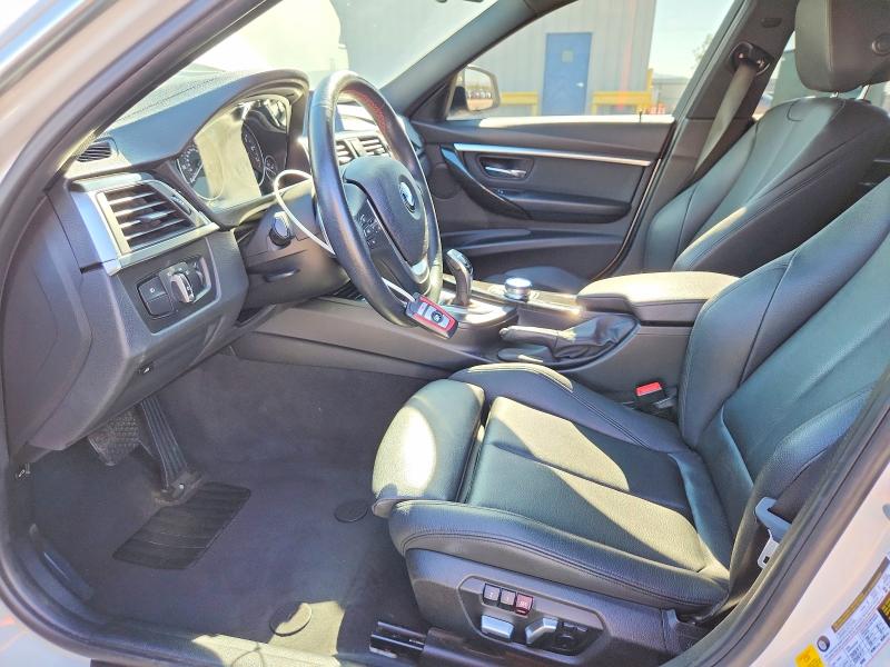 2018 BMW 3er VIN WBA8B9C54JEE81464 COPART salvage auction — WATER/FLOOD, AZ - CERT OF TITLE - SALVAGE, sold $3,550 on 2026-08-21 (photo 7)