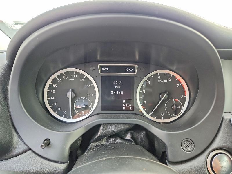 2018 Infiniti Qx30 VIN SJKCH5CR1JA057605 COPART salvage auction — NORMAL WEAR, Tx - Salvage Vehicle Title, sold $1,600 on 2026-07-24 (photo 9)