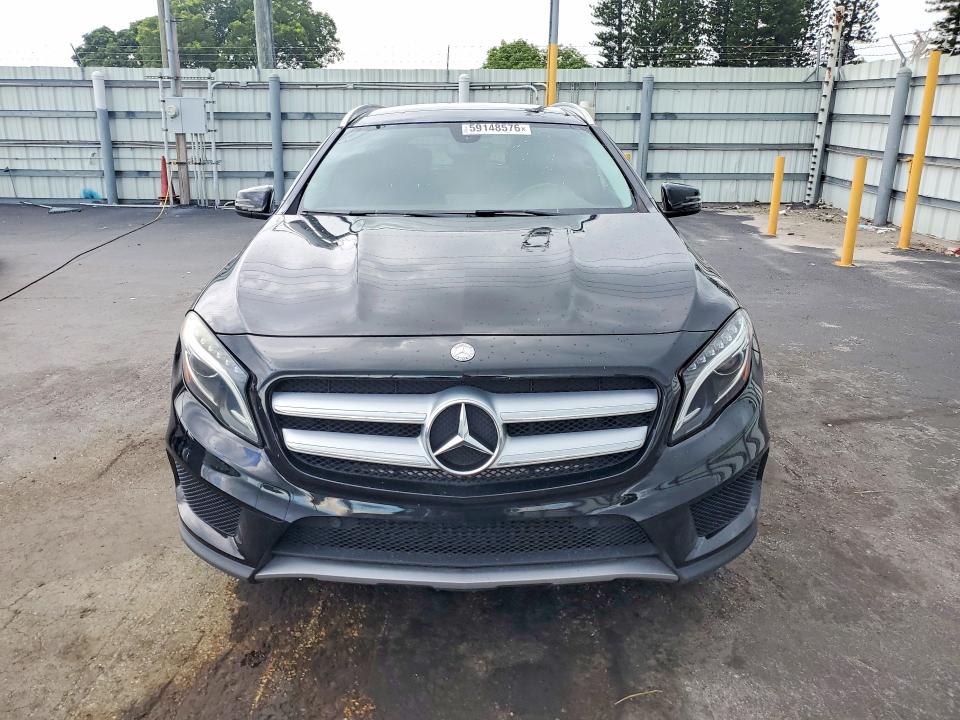 2015 Mercedes-benz VIN WDCTG4EB3FJ132757 COPART salvage auction — MINOR DENT/SCRATCHES, FL - CERTIFICATE OF TITLE (P), sold $3,250 on 2026-07-29 (photo 5)