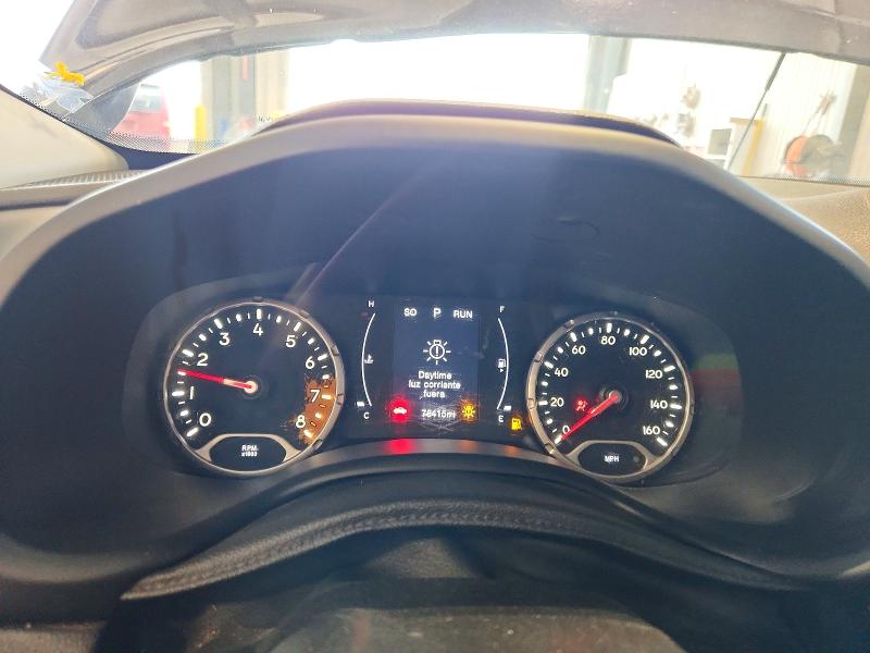 2017 Jeep Renegade VIN ZACCJBAB5HPG56478 COPART salvage auction — HAIL, Salvage Title, sold $3,000 on 2026-08-18 (photo 9)