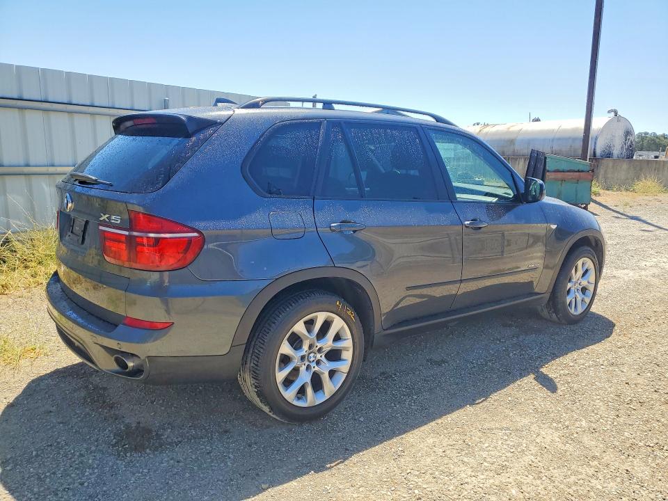 2012 BMW X5 VIN 5UXZV4C56CL757767 COPART salvage auction — MECHANICAL, IA - DIS/DLR/EXP ONLY CLEAN TITLE, sold $225 on 2026-07-28 (photo 3)