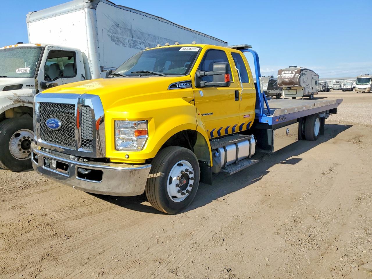 2021 Ford F-650 VIN 1FDWX6DC2MDF04525 — COPART salvage auction photo