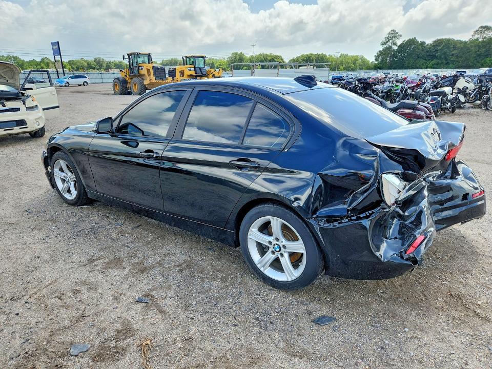 2014 BMW VIN WBA3B1G5XENS77616 COPART salvage auction — REAR END, Fl - Cert Of Title Slvg Rebuildable, sold $350 on 2026-08-13 (photo 2)