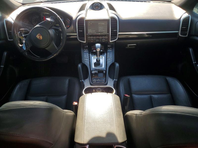 2014 Porsche Cayenne VIN WP1AA2A25ELA97424 COPART salvage auction — MINOR DENT/SCRATCHES, Salvage Title, sold $3,550 on 2026-07-24 (photo 8)