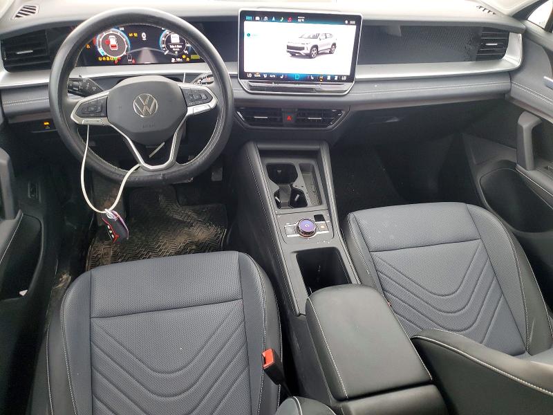 2025 Volkswagen Tiguan VIN 3VVNR7RM4SM073240 COPART salvage auction — REAR END, Tx - Salvage Vehicle Title, sold $11,200 on 2026-08-20 (photo 8)