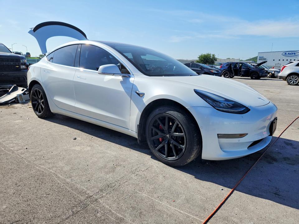 2018 Tesla Model 3 VIN 5YJ3E1EA0JF005689 COPART salvage auction — REAR END, Ok - Cert Of Title-Salvage, sold $6,100 on 2026-07-17 (photo 4)