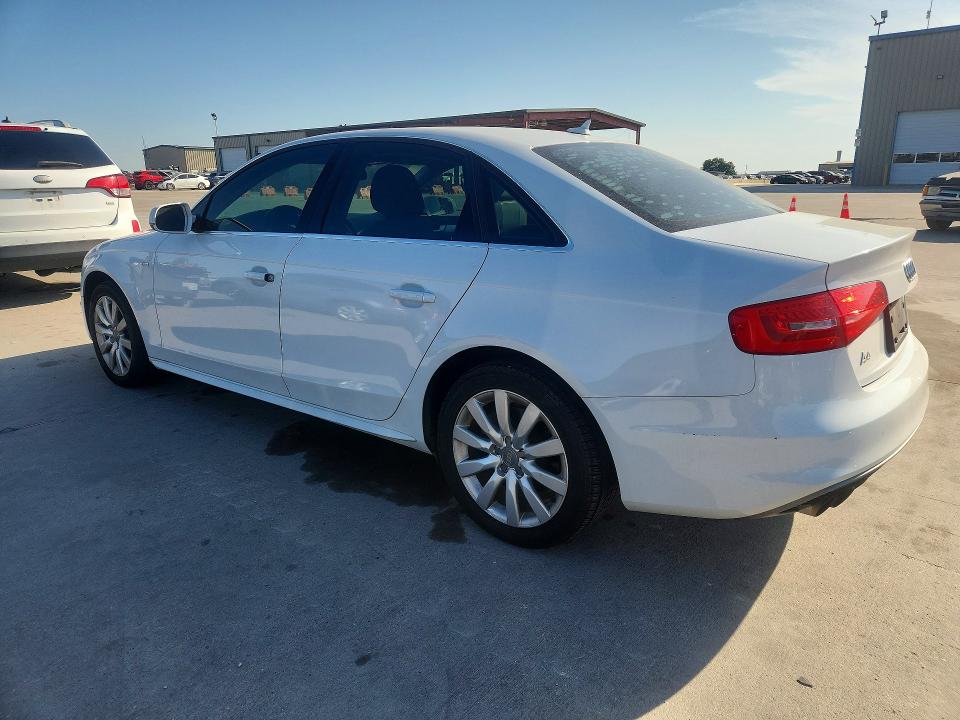2015 Audi A4 VIN WAUAFAFL0FN007761 COPART salvage auction — MINOR DENT/SCRATCHES, Tx - Certificate Of Title, sold $575 on 2026-07-09 (photo 2)